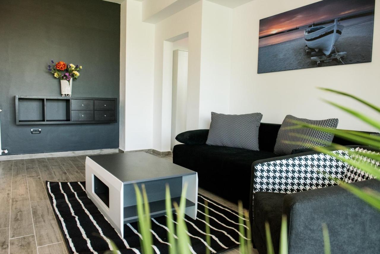 Diamond View Apartments Mamaia Exterior photo